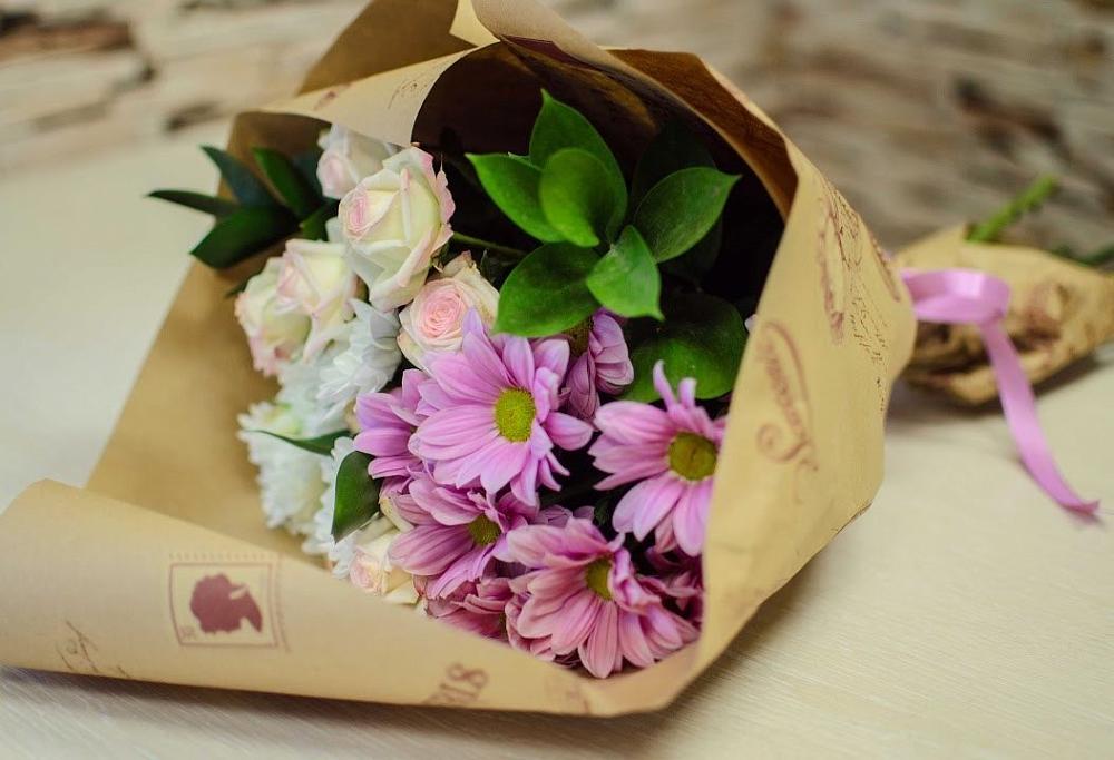 Букет цветов из: Розы и Хризантемы в Кетово