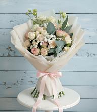 Букет цветов из:  Розы и Лизиантусы #REPLACE_PRED# Кетово