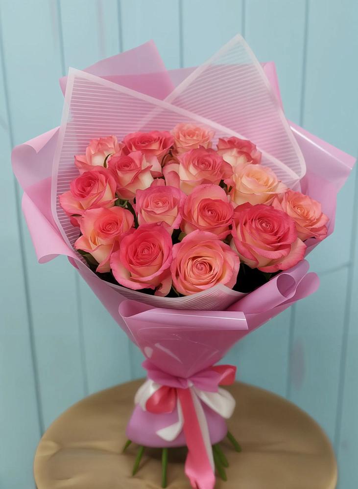 Букет 15 Розовых роз Равель в Кетово