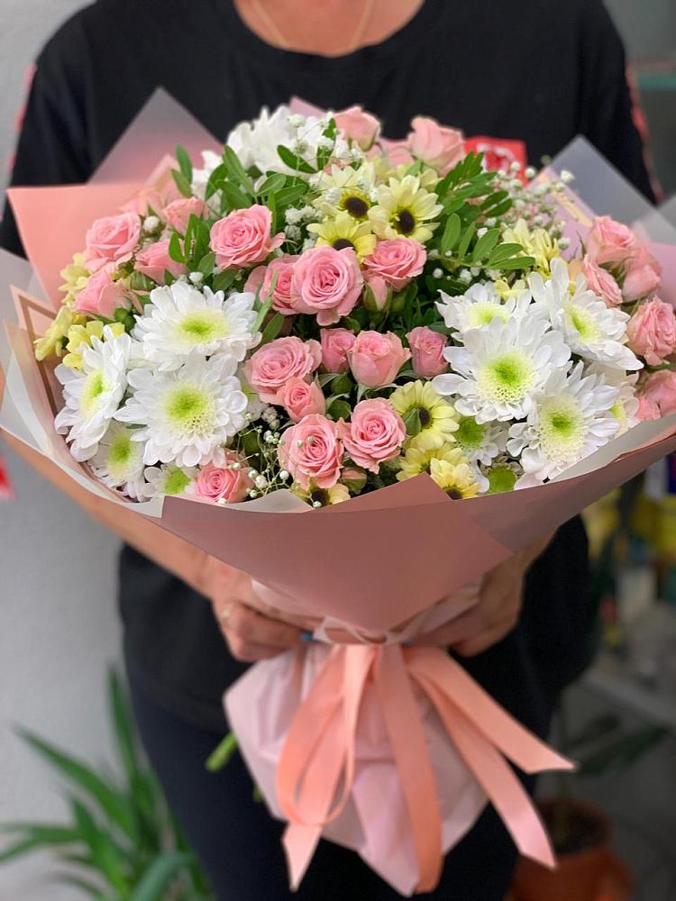 Букет цветов из: Розы и Хризантемы в Кетово