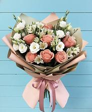 Букет цветов из:  Розы, Альстромерии и Лизиантусы в Кетово