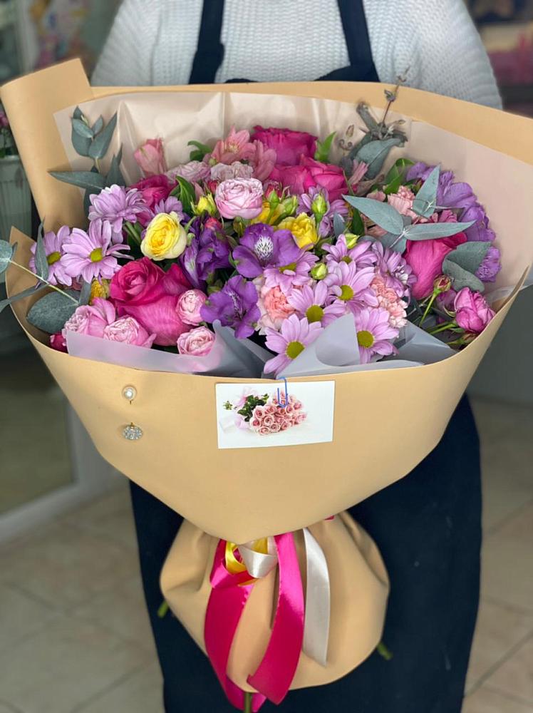 Букет цветов из: Хризантемы, Гвоздики и Альстромерии в Кетово