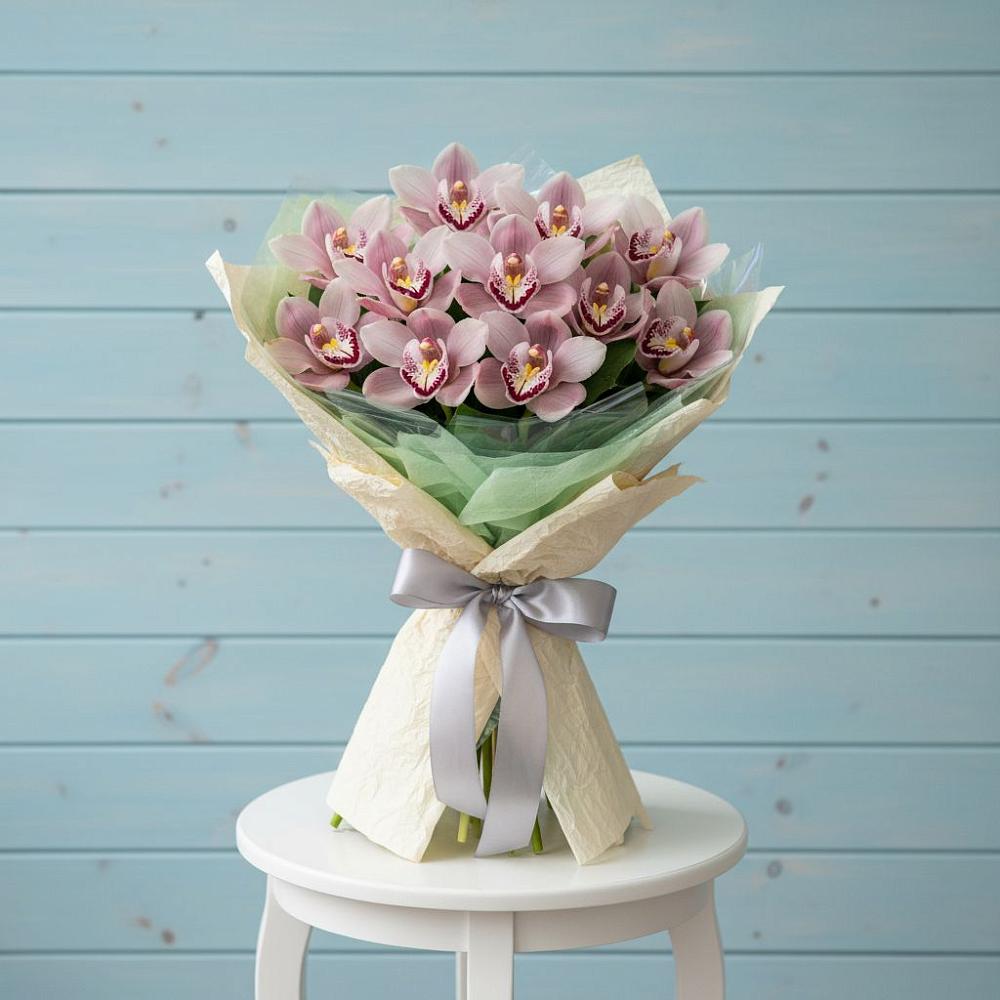 Букет цветов из: Орхидеи и Розы в Кетово