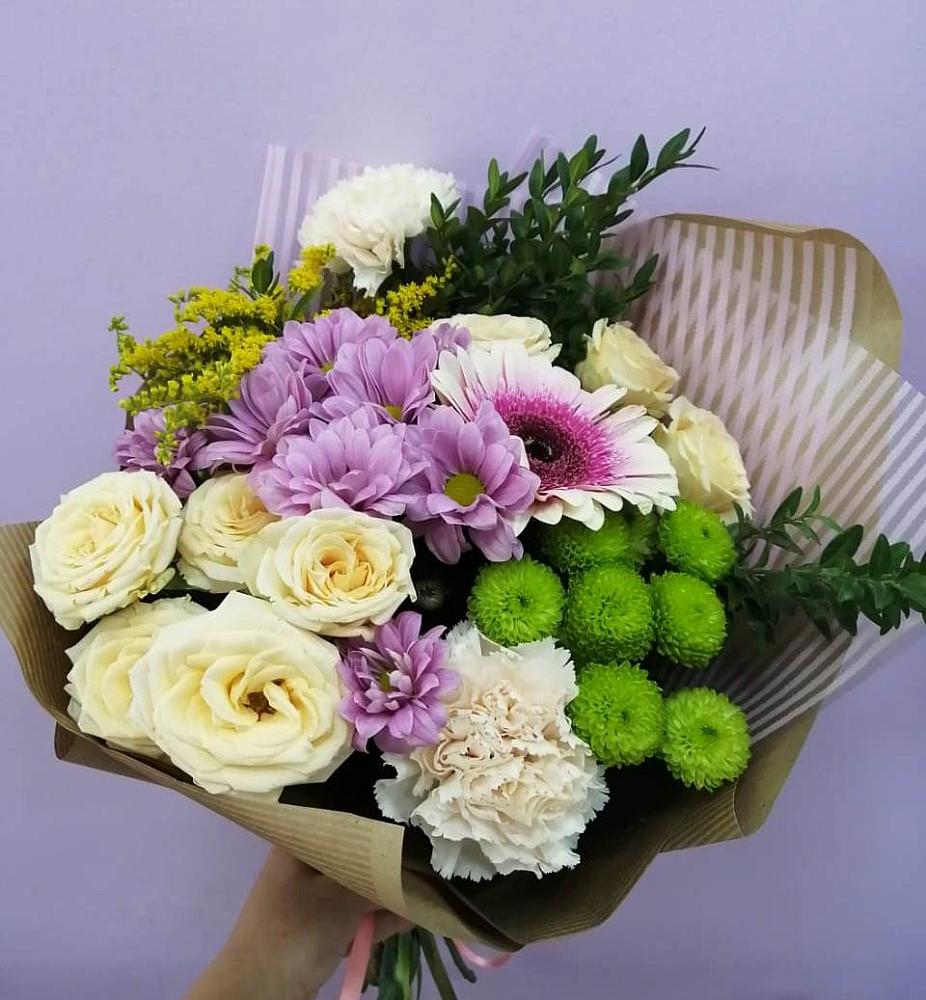 Букет цветов из: Хризантемы, Розы, Гвоздики и Герберы в Кетово