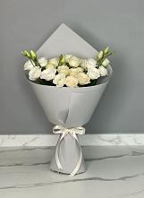 Букет цветов из:  Розы и Лизиантусы в Кетово